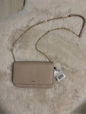 Mango Pebbled Leather Crossbody in Beige with Gold Chain